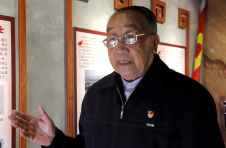 曹议：20岁登上讲台 90岁当讲解员 讲述鲤鱼岩70年巨变