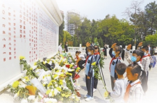 缅怀革命先烈 弘扬英烈精神 广西各地开展清明祭英烈活动