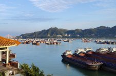 广西梧州：精准治污守护天空“常态蓝”